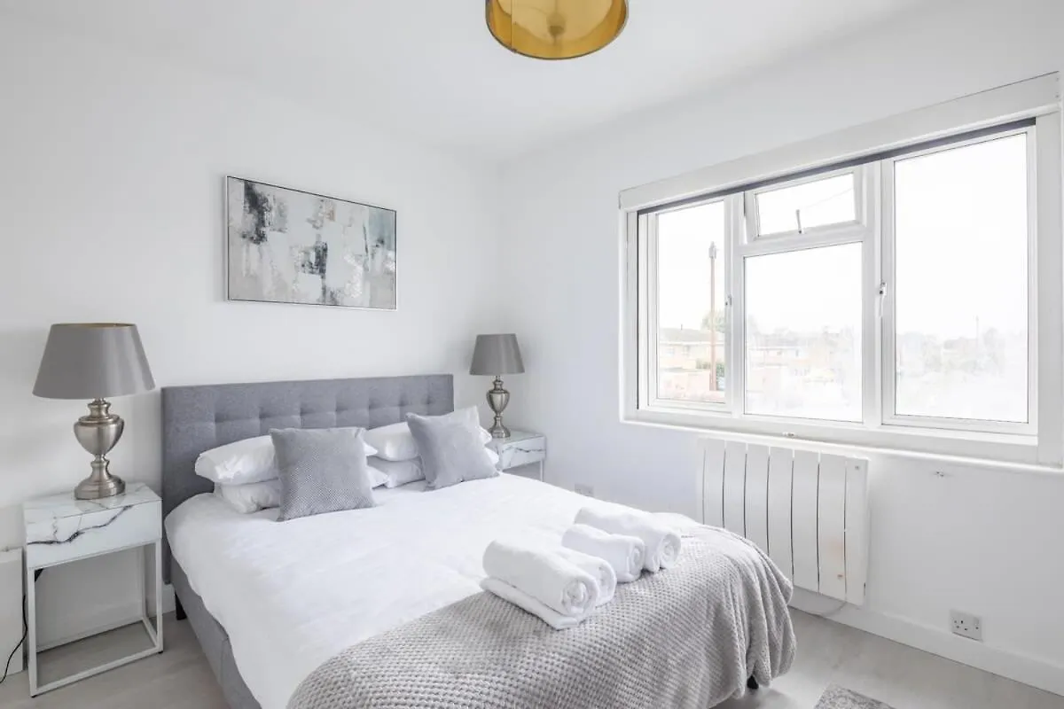 Lovely 2 Bedroom Apartment - Ideal Location Cambridge