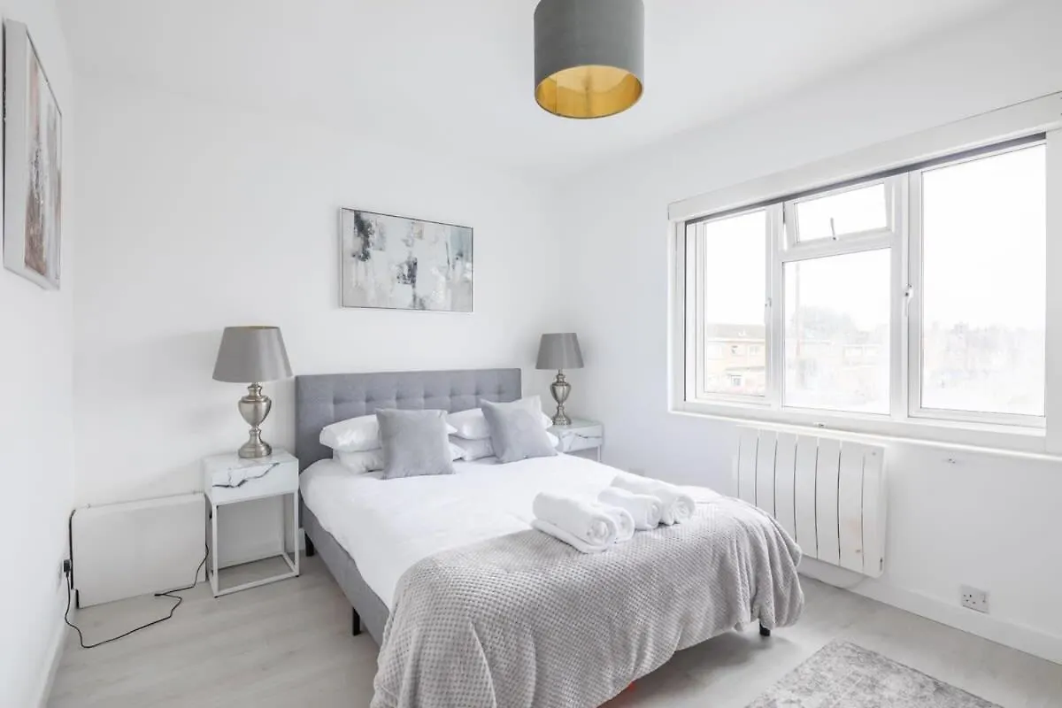 Lovely 2 Bedroom Apartment - Ideal Location Cambridge  0*, Cambridge (Cambridgeshire)
