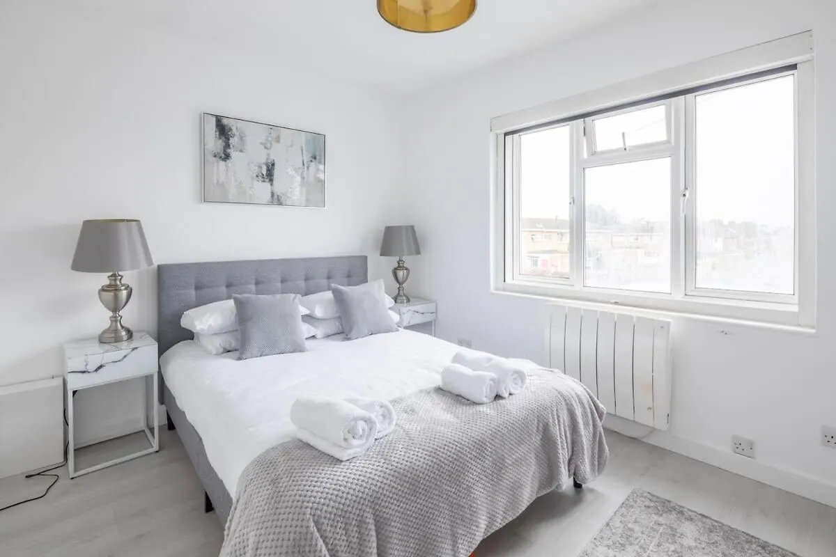 Lovely 2 Bedroom Apartment - Ideal Location Cambridge